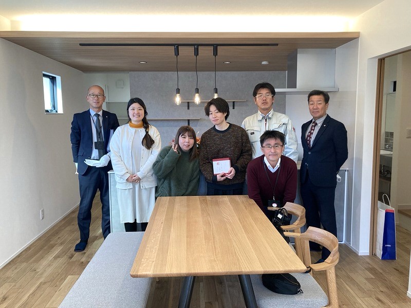 丁寧な対応、説明に安心感。広いLDKの満足できる家が建てられました。